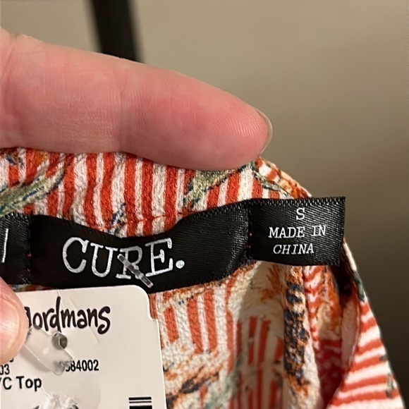 Cure Red & White Striped Size Small Blouse - Picture 3 of 5